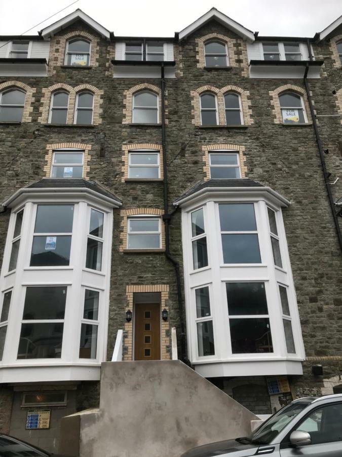 Beautiful Apartment,No 1, With Parking Ilfracombe Exterior photo