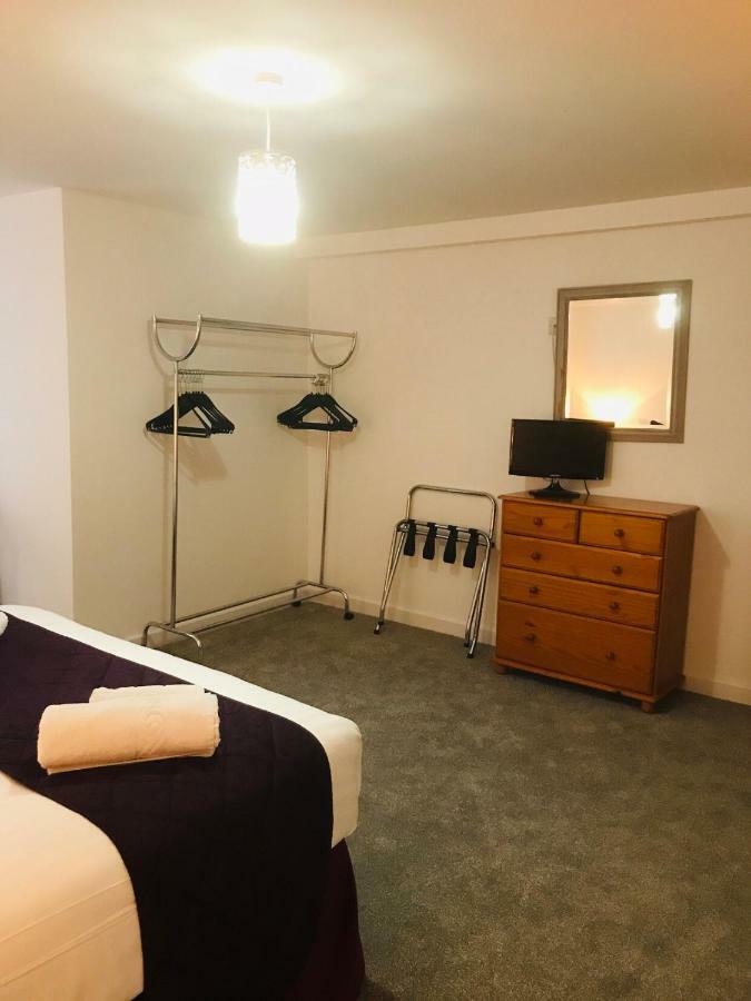 Beautiful Apartment,No 1, With Parking Ilfracombe Exterior photo