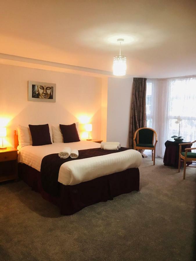 Beautiful Apartment,No 1, With Parking Ilfracombe Exterior photo