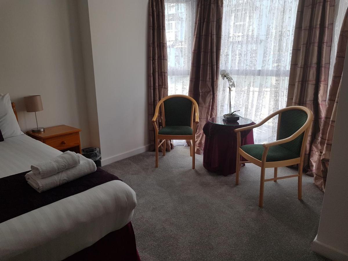 Beautiful Apartment,No 1, With Parking Ilfracombe Exterior photo